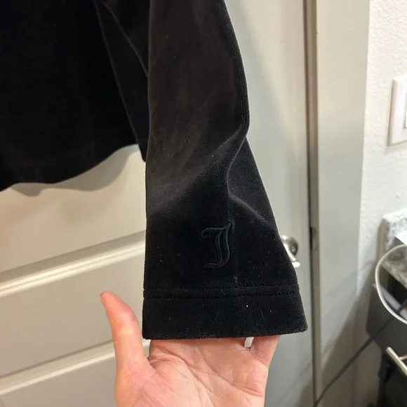 Juicy Couture Black Label Velour Hoodie and Jogger set - Picture 2 of 7